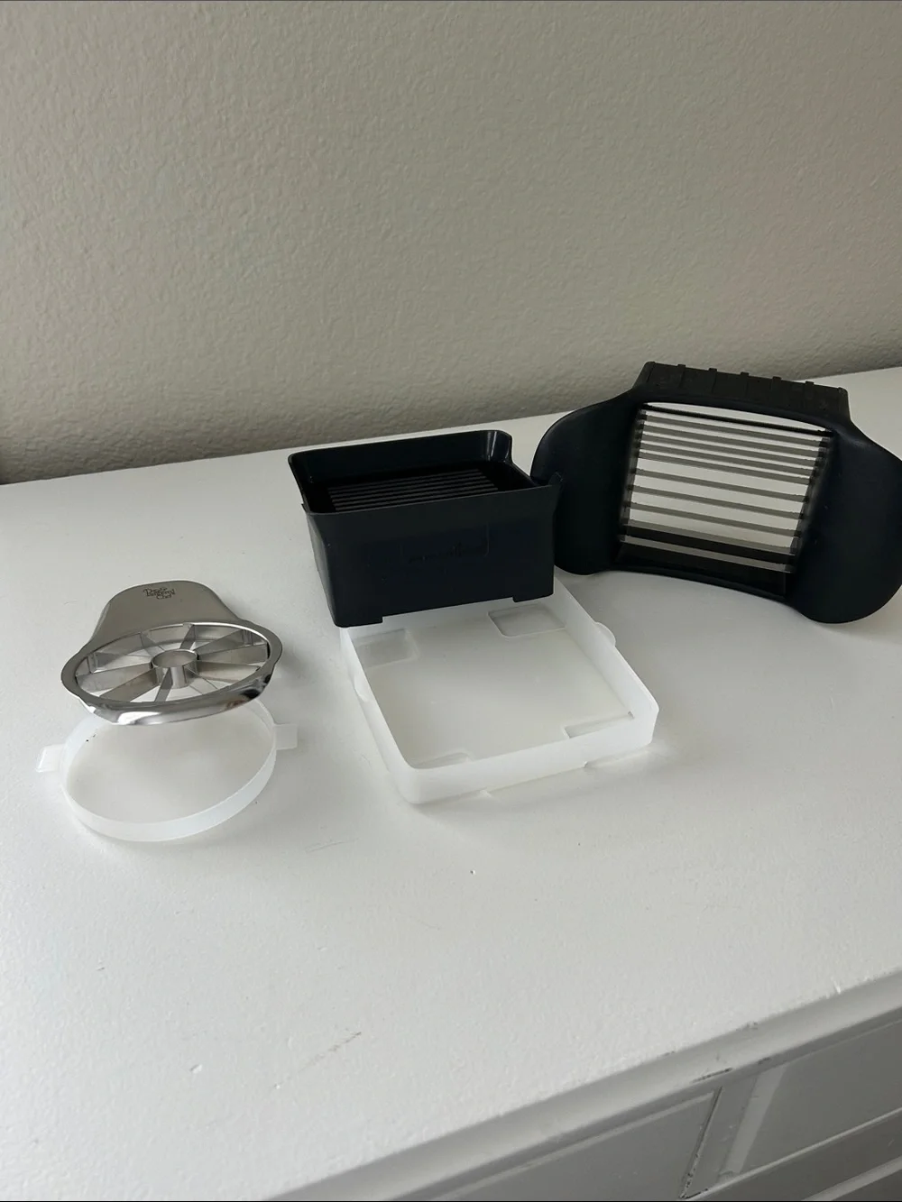 Pampered Chef Quick Slice & Apple Wedger set, EUC